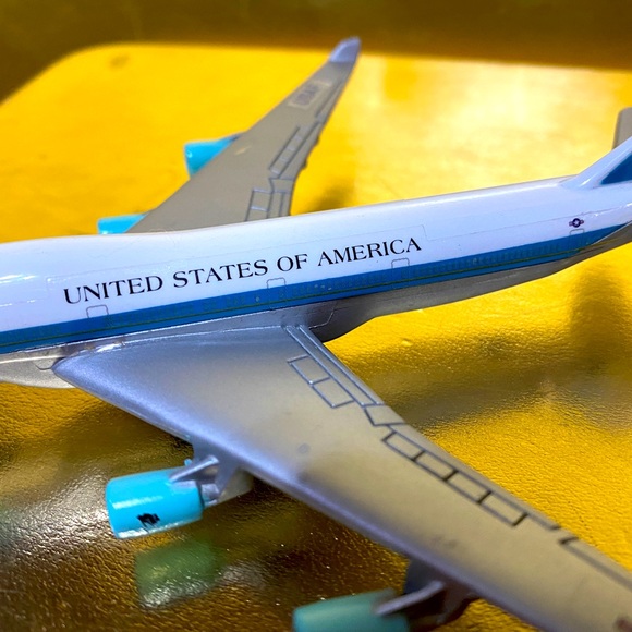 AIR FORCE ONE USA PRESIDENT BOEING 747 & USA NASA SPACE SHUTTLE COLLECTIBLE - Picture 2 of 13